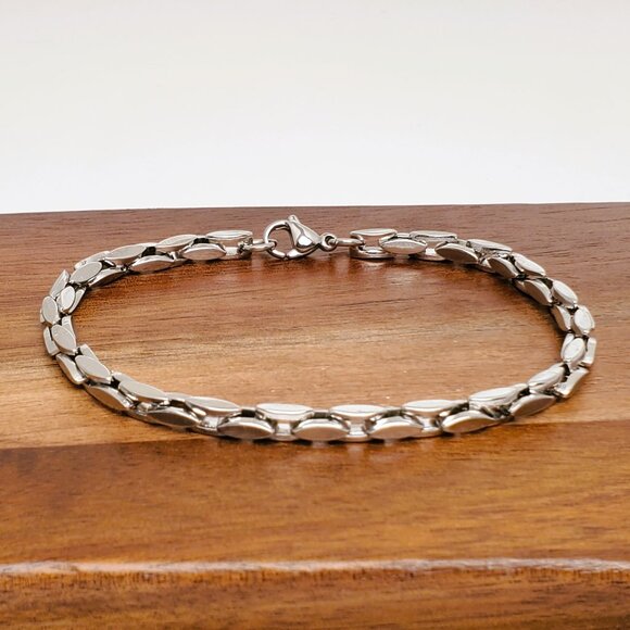 14K White Gold Womens Chain Link Style Bracelet 7